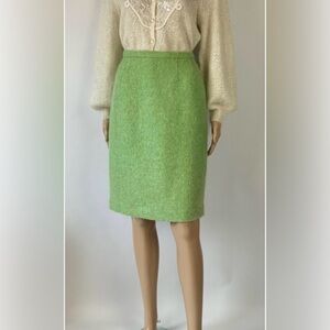 CLICK Vintage Kiwi Suede Front Slit High-Waist Pencil Skirt